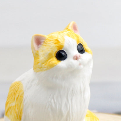 Little Guardian – Minimalist Artisan Ceramic Cat Figurine, Hand-Painted with Care