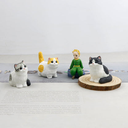Little Guardian – Minimalist Artisan Ceramic Cat Figurine, Hand-Painted with Care